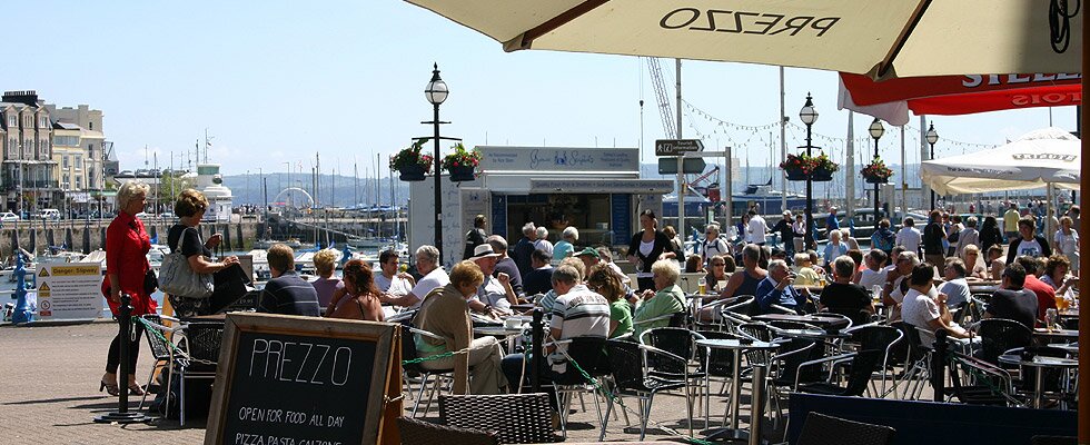 Dine Al Fresco on Torquay Harbour